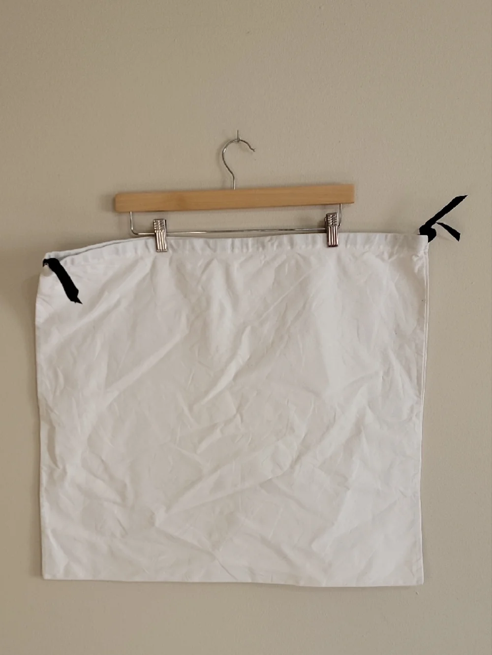 Marc Jacobs White Cotton Logo Drawstring Dust Bag - Picture 3 of 3